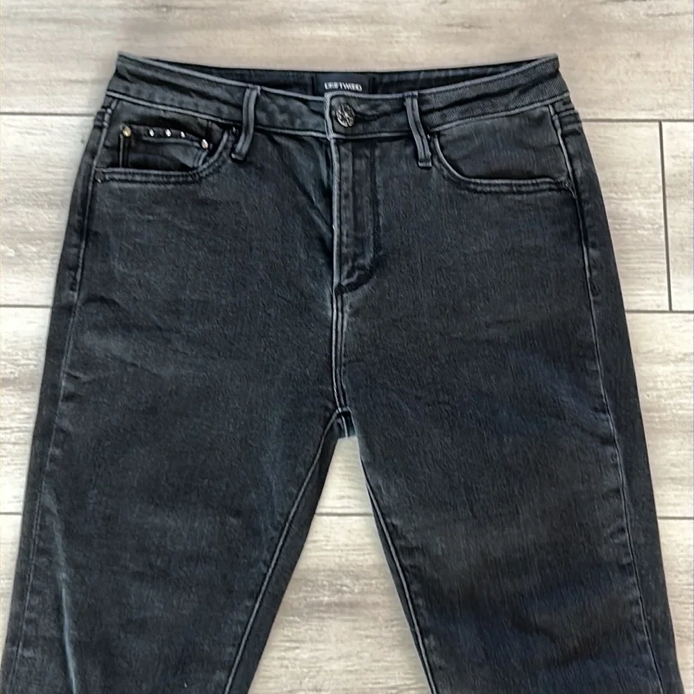 Driftwood Amelia jeans in black size 26 studded